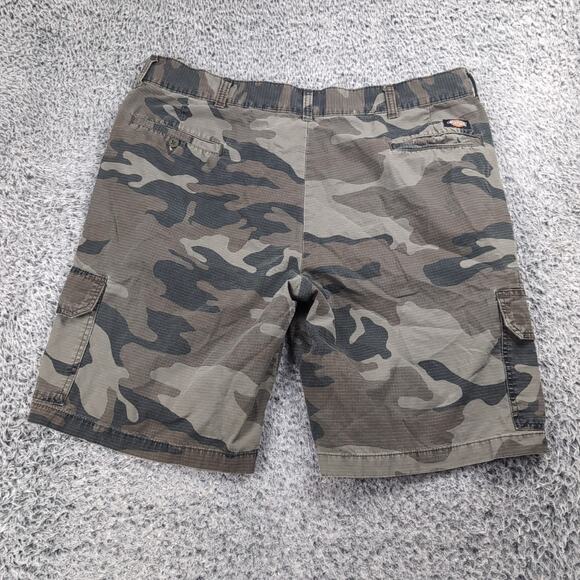 Dickies Shorts Men 40 Green Camo Outdoor Hike Cargo Ripstop Chore Stretch Trail - Picture 1 of 7